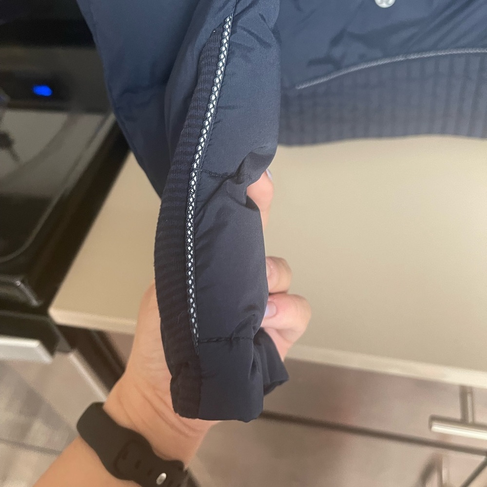 Lululemon Puffer Pullover - image 6